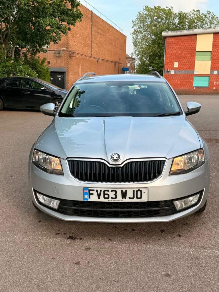 Skoda, OCTAVIA, Estate, 2013, Manual, 1598 (cc), 5 doors