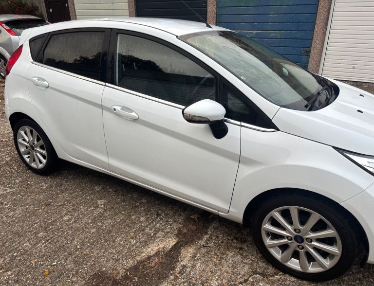 Ford fiesta Hatchback 2015 Manual 1.0 eco boost 5 doors