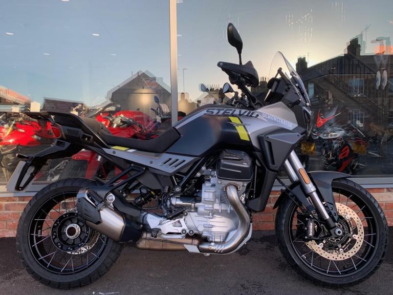 Moto Guzzi Stelvio PFF - 1878 miles - MOTO GUZZI WARRANTY UNTIL 03/04/27