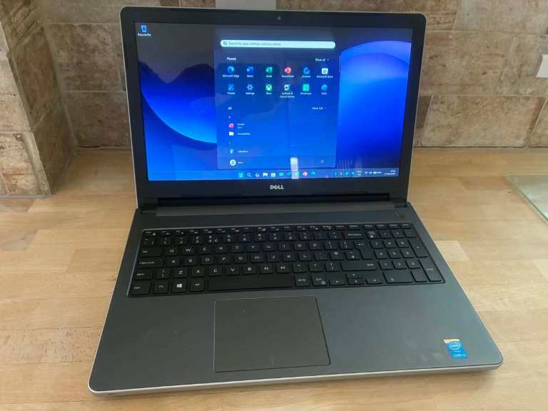 DELL 15.6" Laptop WIN 11/Activated Office, i3, 16Gb Ram, 1Tb HDD (MINT CONDITION)