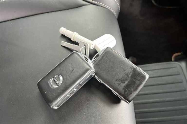 2020 Volvo XC60 2.0 T8 [390] Hybrid R DESIGN 5dr AWD Geartronic ESTATE PETROL/ELECTRIC Automatic