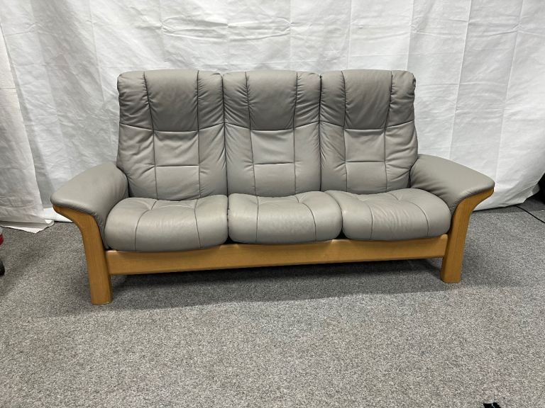 Ekornes Stressless Windsor leather recliner sofa U.K. delivery available 