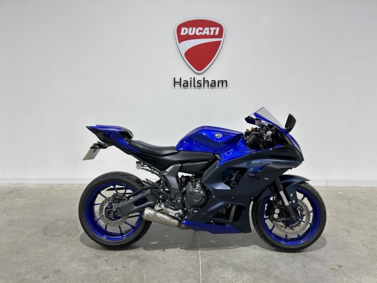 Yamaha R7, 2022 registration,2 owners, A2 Compliant