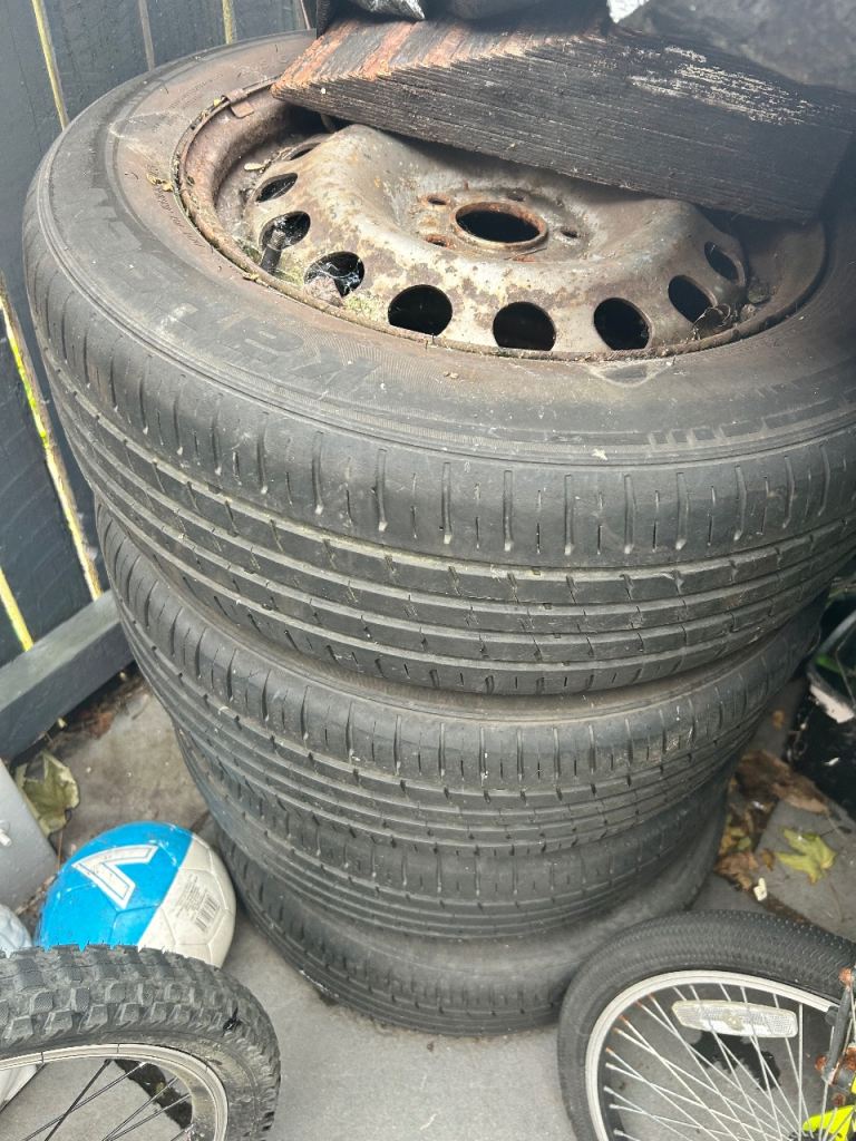 Ford tyres 