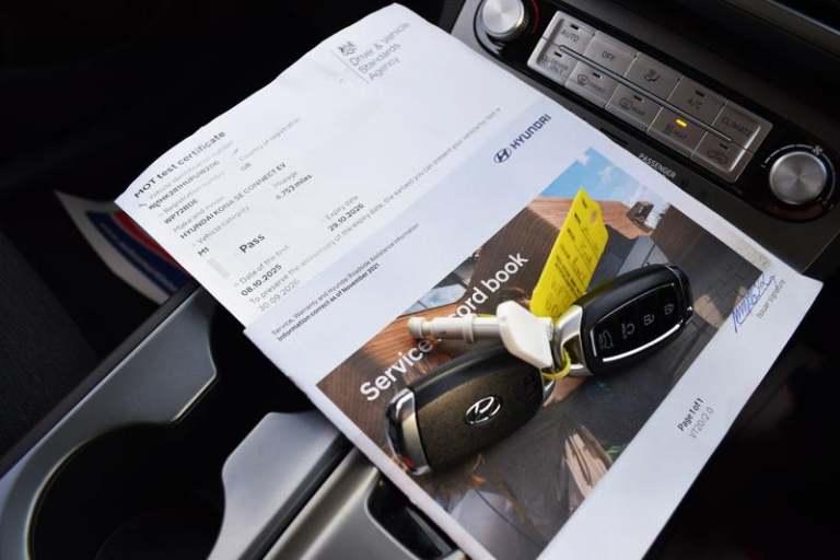 2022 Hyundai KONA 100kW SE Connect 39kWh 5dr Auto HATCHBACK ELECTRIC Automatic