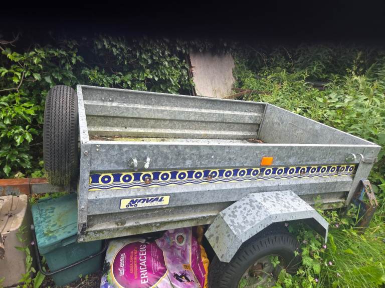 Trailer for tow bar