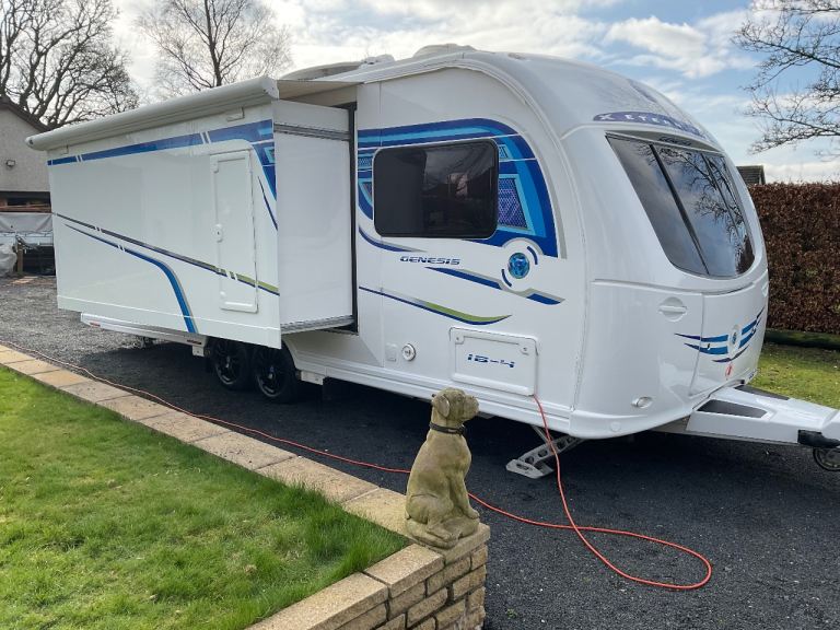 Eterniti Genesis IB4 2013 Slideout caravan.