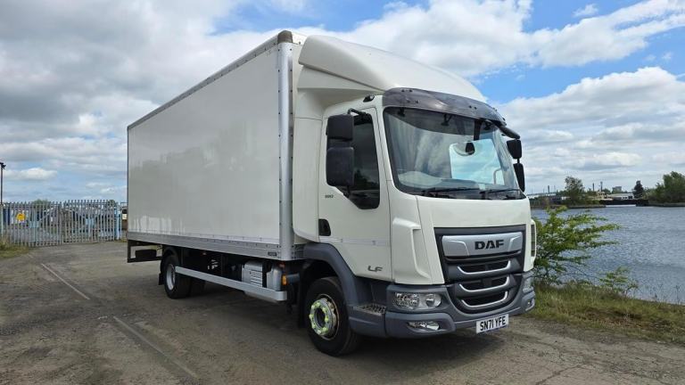 2021 DAF Trucks LF 180 7.5T Used Box Truck with 22ft Box Body
