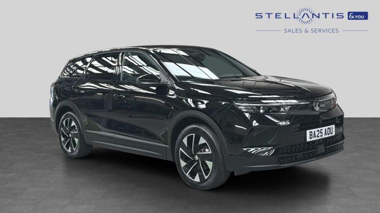 2025 Vauxhall Grandland 1.2 Ultimate SUV 5dr Petrol Hybrid e-DCT Euro 6 (s/s) (136 ps) SUV Hybrid...