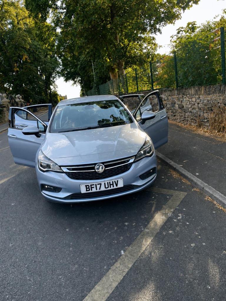 Vauxhall, ASTRA Elite Nav, Hatchback, 2017, Manual, 1598 (cc), 5 doors