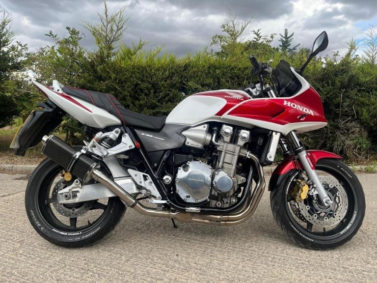 2007 57 HONDA CB 1300 SA-5 CB1300 MUSCLE TOURER RED WHITE CBF1300 XJR CB1300F