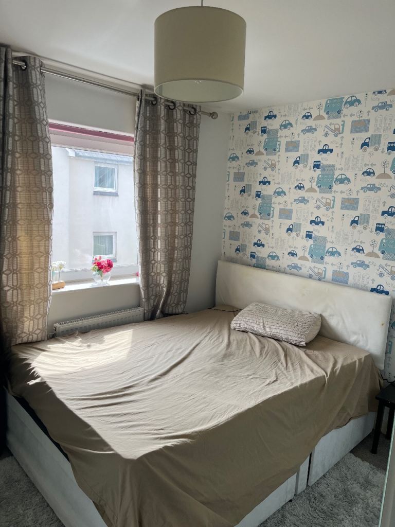 Double  room in Copper Quarter SA1 for short term