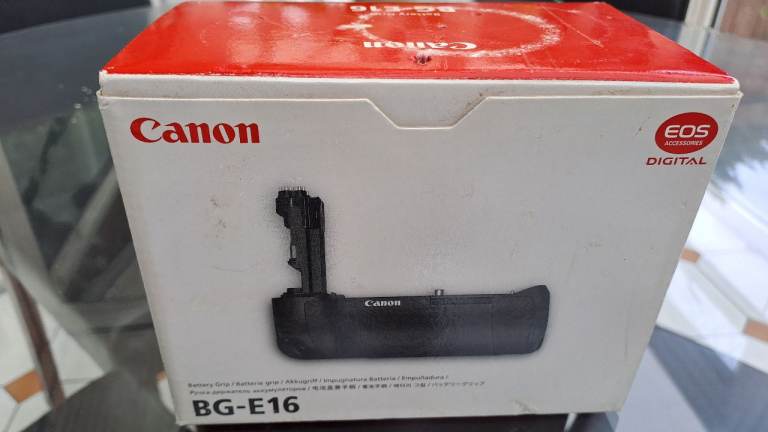 Genuine Canon BG-E16 Battery Grip for 7D MK ii