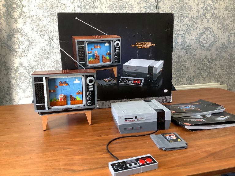 LEGO Nintendo Entertainment System Set
