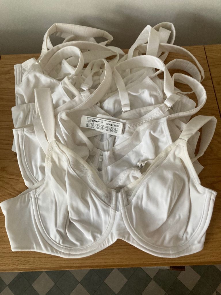 Triumph True Sensation Underwired White Bras x 8 36C