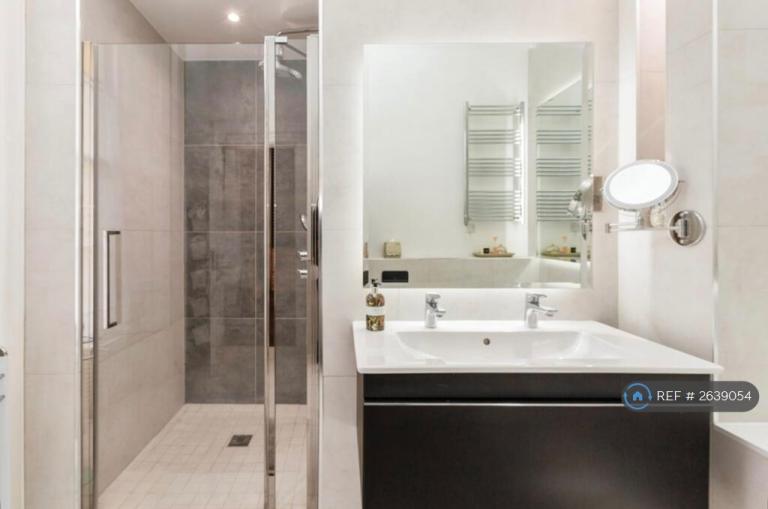 2 bedroom flat in Westhorpe House, Marlow, SL7 (2 bed) (#2639054)