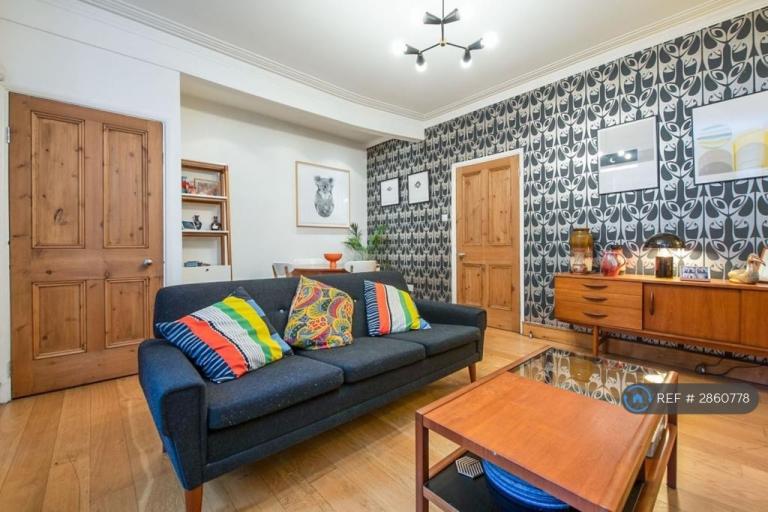 1 bedroom flat in Balfour Road, Canonbury, N5 (1 bed) (#2860778)
