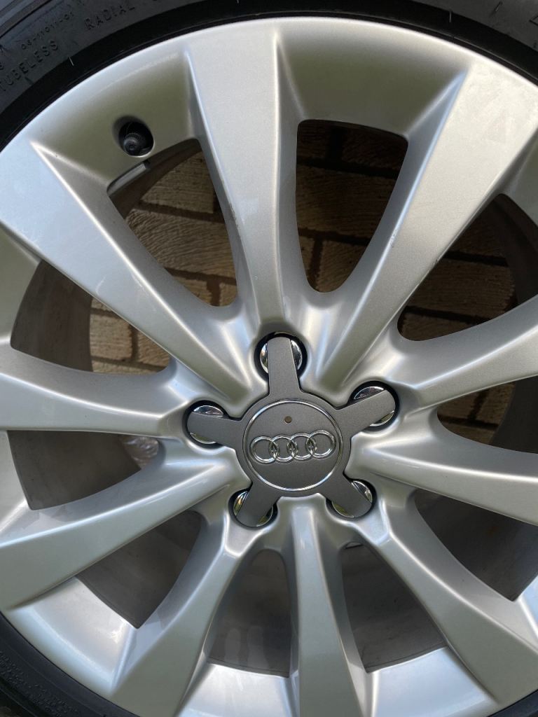 Genuine Audi alloys 