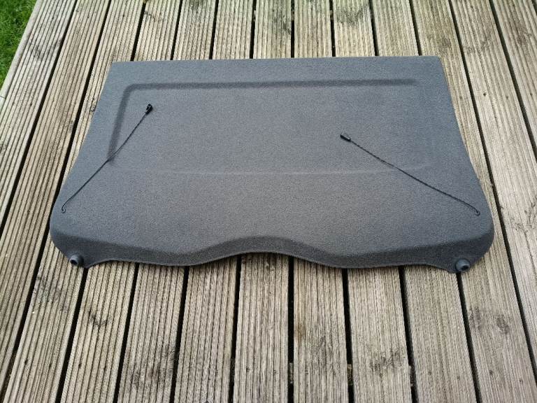Ford Focus MK2 (2011) parcel shelf