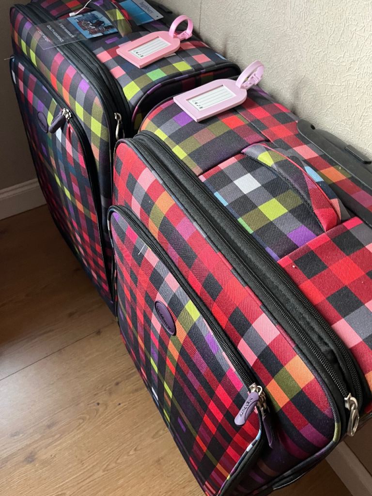 New Highbury Suitcase Set – Multicoloured Plaid, Lightweight