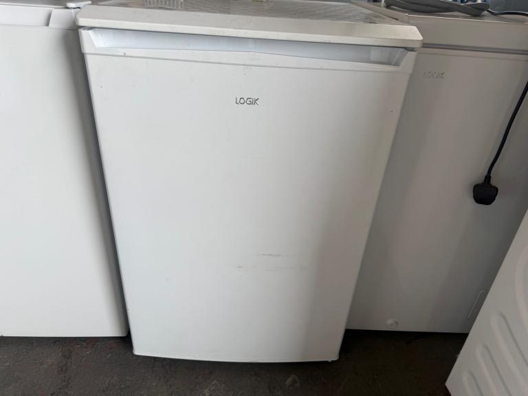 Logik undercounter fridge 