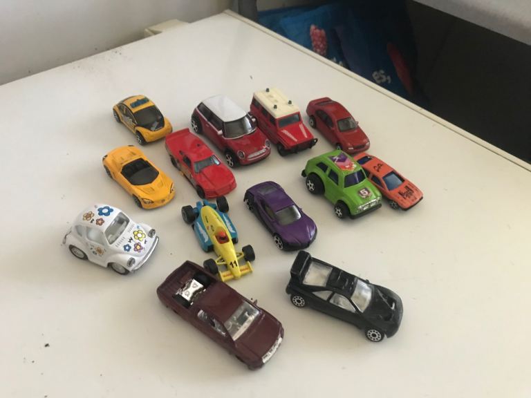 Job lot of toy cars 