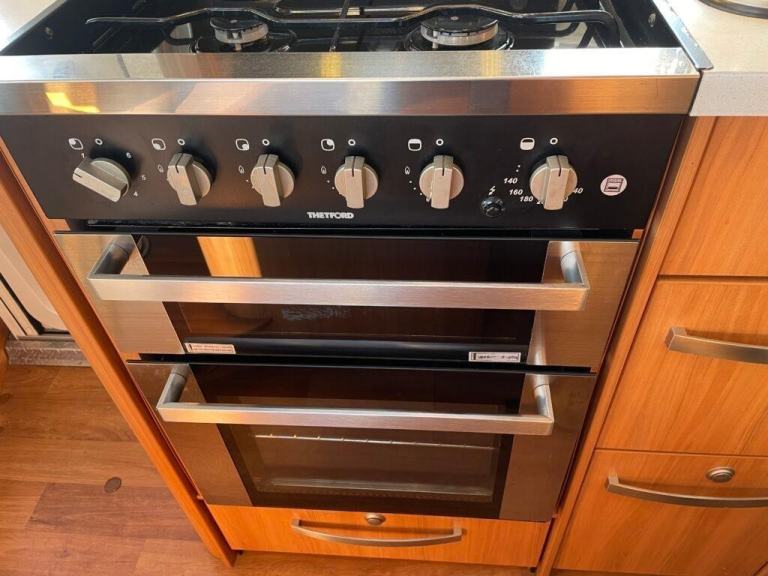 Hymer Exsis -i 578 4 Berth 4 Belt End garage 3500KG