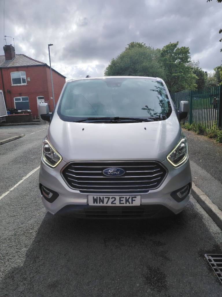 Ford>torneo>custom>9seater>automatic 