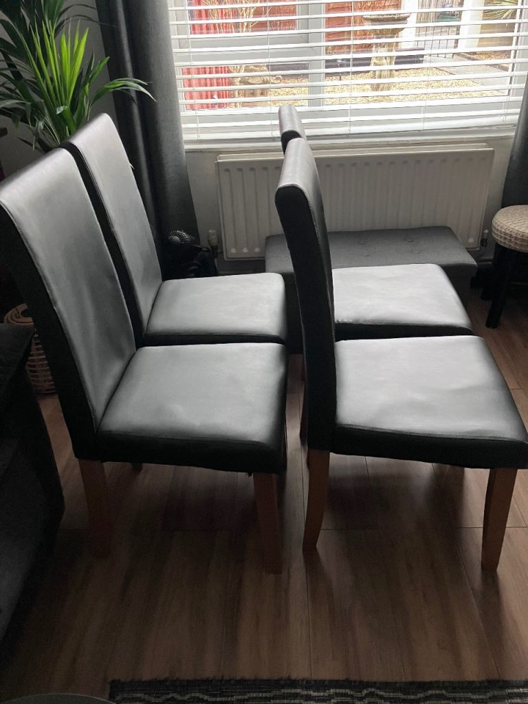 Dining chairs 