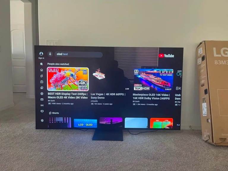 Samsung 83" OLED S90D UHD Smart TV