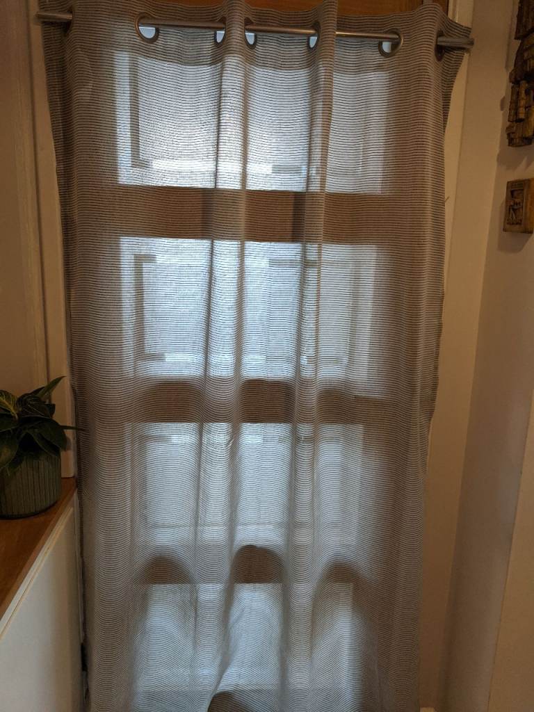 Voile Curtain with Eyelets - Colour: Grey/Natural Linen - Size: 220x140cm - VGC