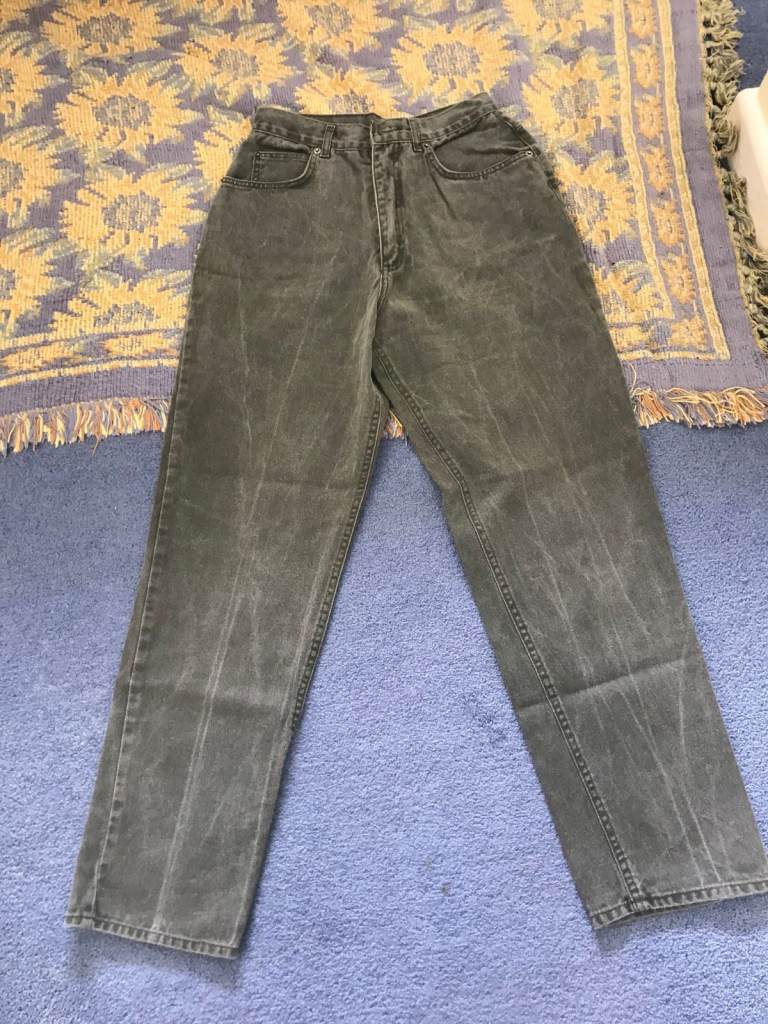 Women's green denim jeans size 12. Length 39.5. Inside leg 28 inch. VGC