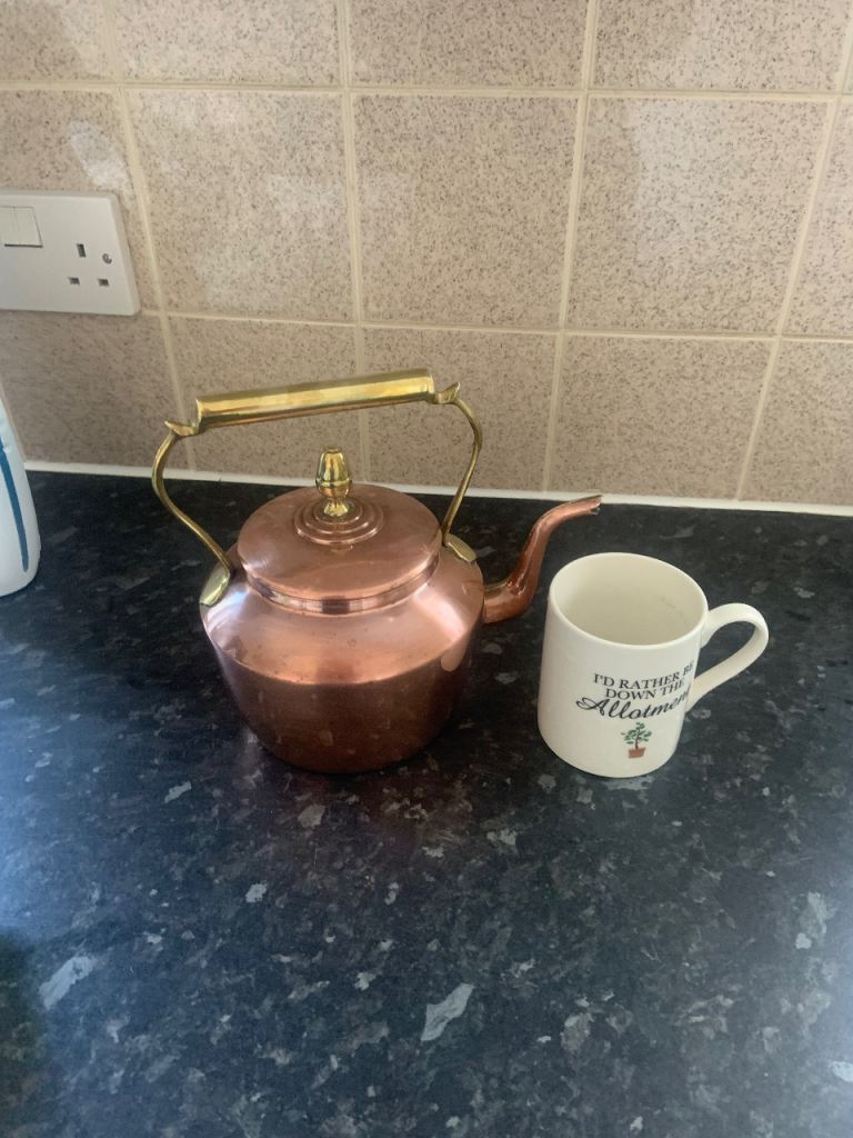 Copper Kettle with Brass Handle – Good Condition