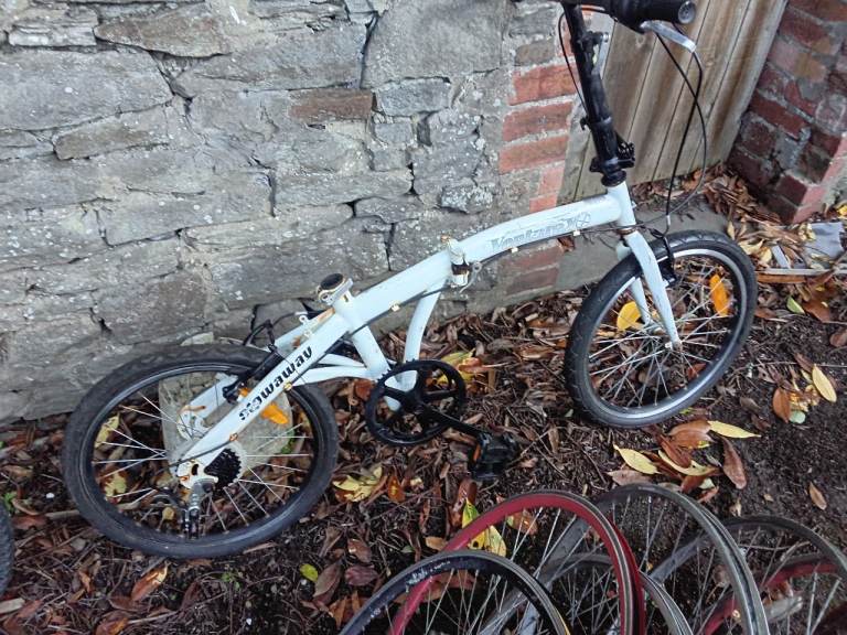 Bike stowaway folding bike. 