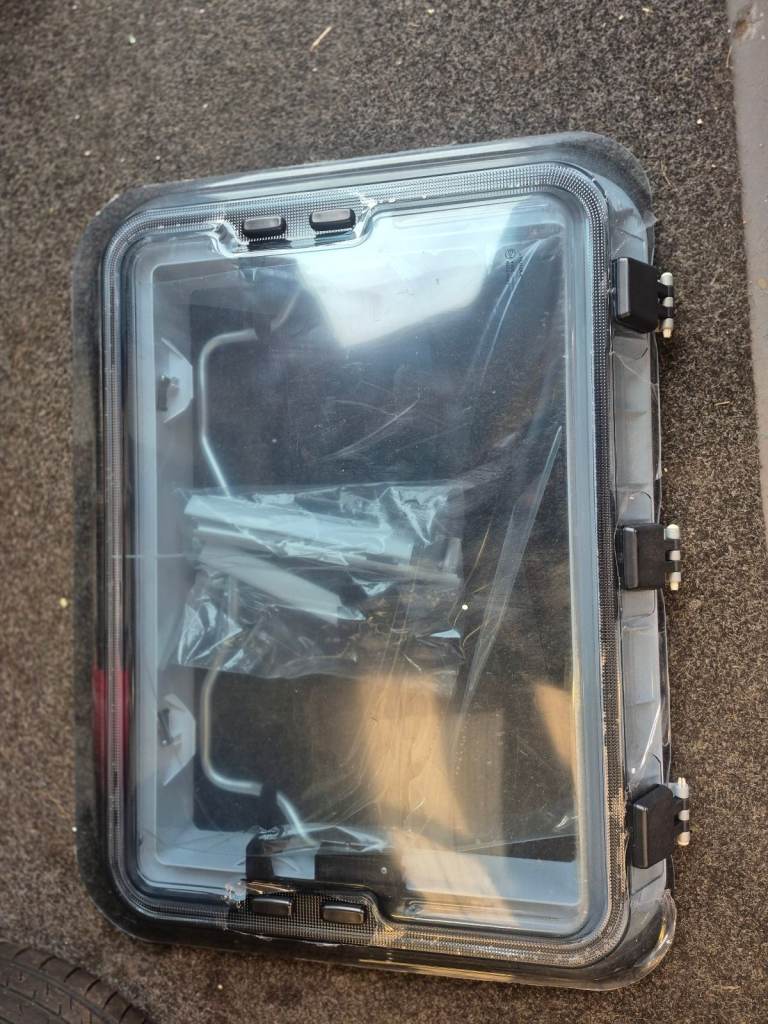 Campervan Pop-Up Skylight / Roof Vent