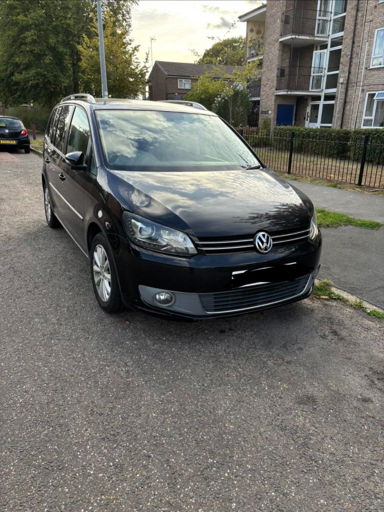 Volkswagen Touran TSI, 2012, 1380 (cc) Automatic
