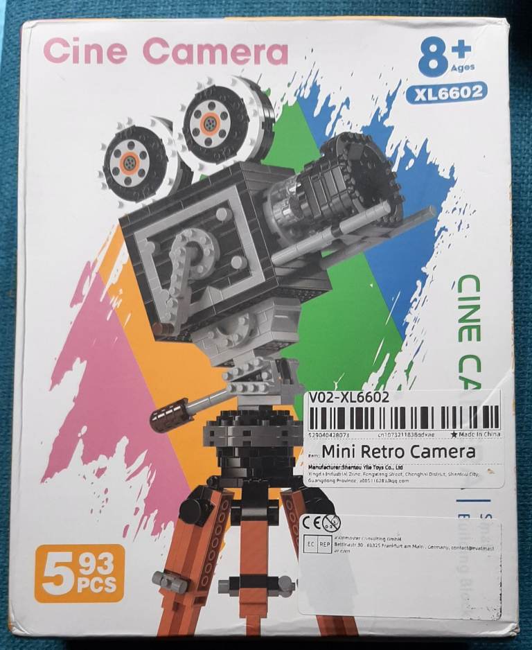 Mini Retro Cine Camera building block set to construct