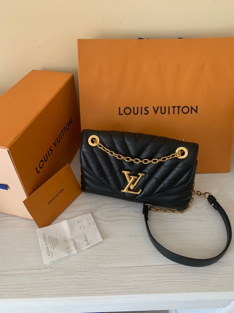 Louise Vuitton New Wave Chain Black Leather Bag CH. BAG MH NY N. AVE NO 
