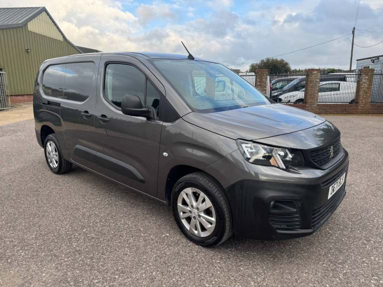 2022 Peugeot Partner 950 1.5 BlueHDi 100 Professional Premium Van LWB GOOD SPEC 2022 PANEL VAN Di...