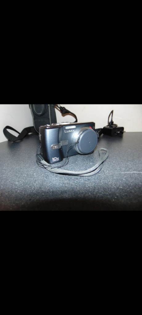 Panasonic Lumix DMC-TZ1 5MP Digital Camera