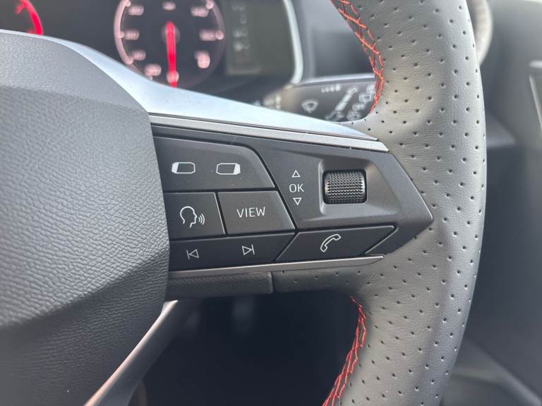 2025 SEAT Arona 1.0 TSI 115 FR Black Edition 5dr Hatchback PETROL Manual