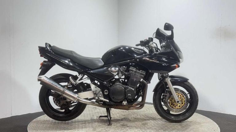 Suzuki Bandit 1200 GSF 2002 28K MK2 RUNS WELL NEW MOT 120CC MUSCLE BIKE