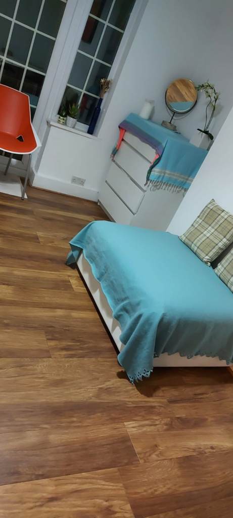 SIMPLE BIG STUDIO DOUBLE Room (AVAILABLE NOW) in REDBRIDGE, IG1 3SS for £889pcm.. ALL BILLS INCLUDED