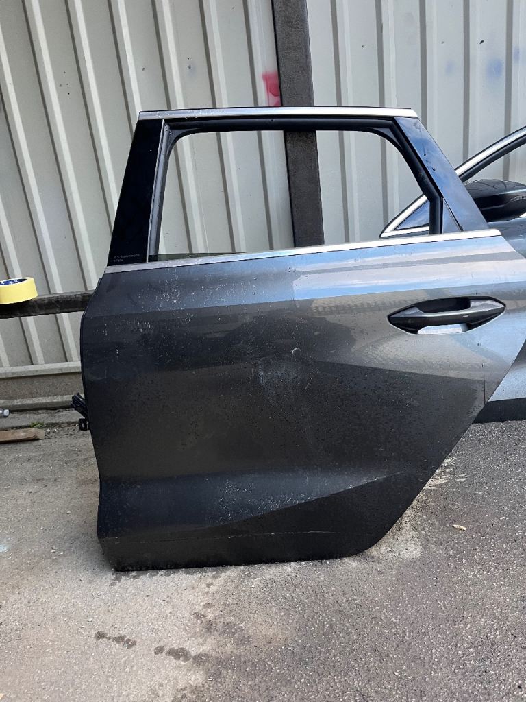 Audi a3 s3 rs3 8y passenger rear door 