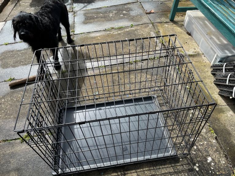 Dog crate