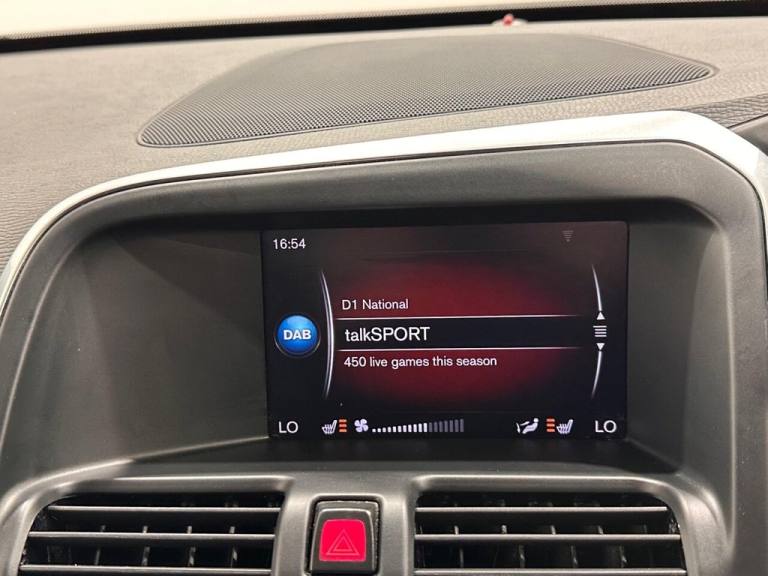 2017 Volvo XC60 2.0 D4 R-Design Nav SUV 5dr Diesel Manual Euro 6 (s/s) (190 ps) ESTATE Diesel Manual