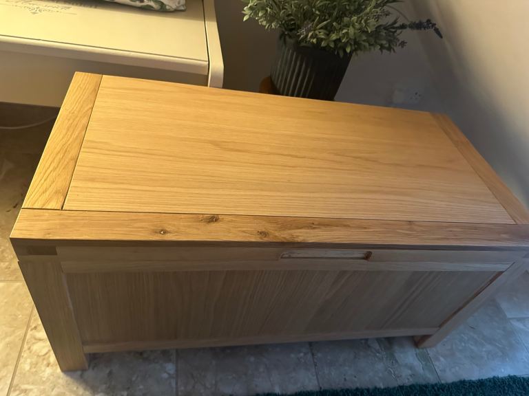 Solid Oak Blanket Box, Quality, Heavy,Excellent Condition 