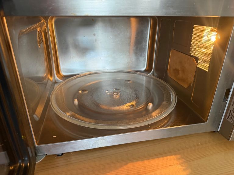 Panasonic Microwave 900W