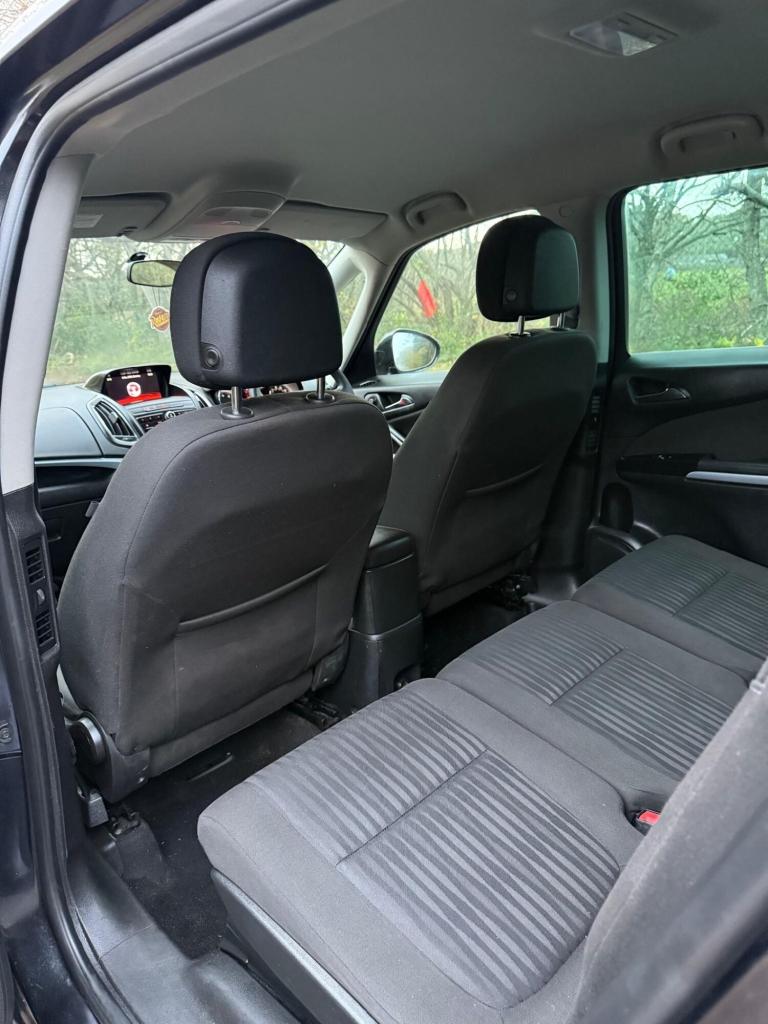 2014 Vauxhall Zafira Tourer Tech Line T Mpv Petrol Manual