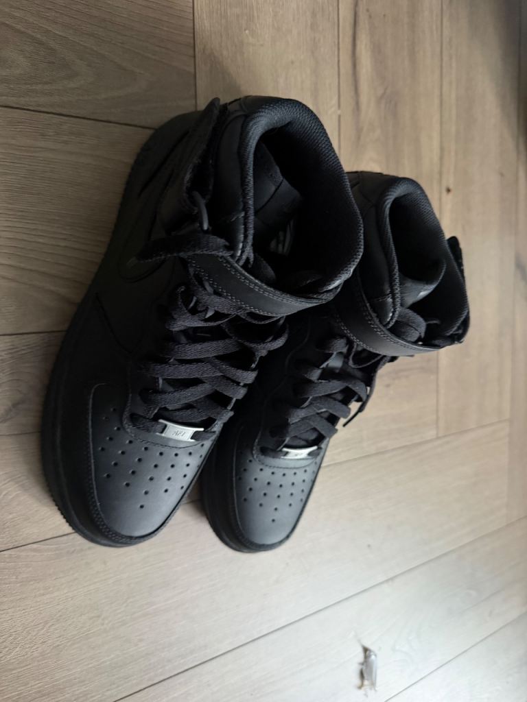 Nike air force 1 high triple black - size 7